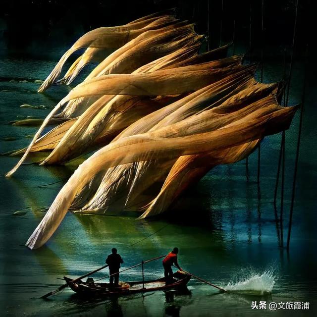 海边悬崖民宿、美上语文课本的“榕水谣”、嘎嘎鲜的青蟹……这个小镇我能吹一辈子！