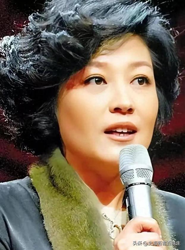 终于破案了！逼得赵本山退出央视春晚的不是宋丹丹，更不是范伟