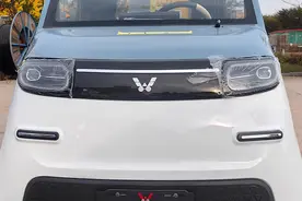 2款能上牌的微型四轮电动车，价格不高，续航够用，适合代步接娃图片