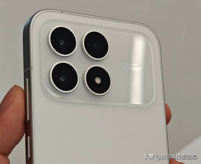 挑战小米Redmi K90，vivo iQOO Neo11主打游戏体验，2k屏幕成亮点