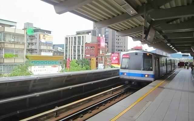 沉默五天	，蔡英文重磅发文，台北全城已警戒，国民党揪出罪恶根源