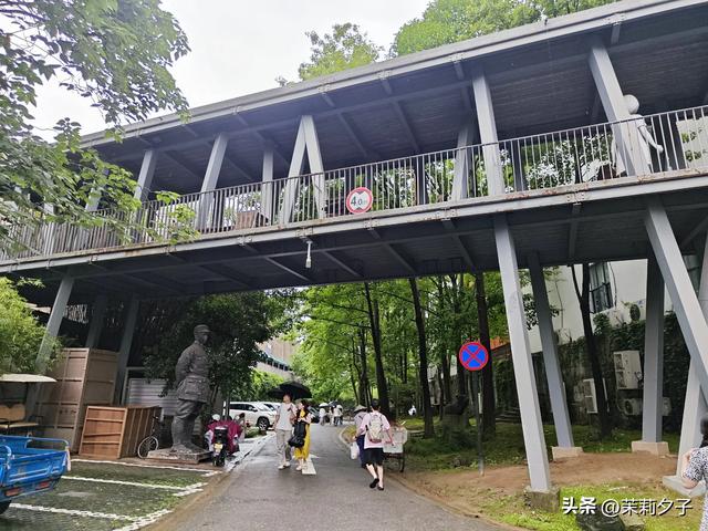 杭州旅游攻略看展逛博物馆老街菜市场换个城市走走停停文艺风