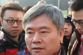 调休原来是他提出来的！蔡继明与五一黄金周的争议图片