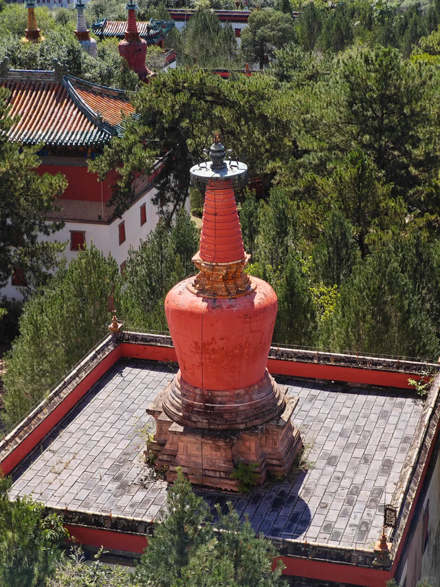 我是上海人，在承德待了 5 天	，忍不住说：承德给我的 4 点印象	。