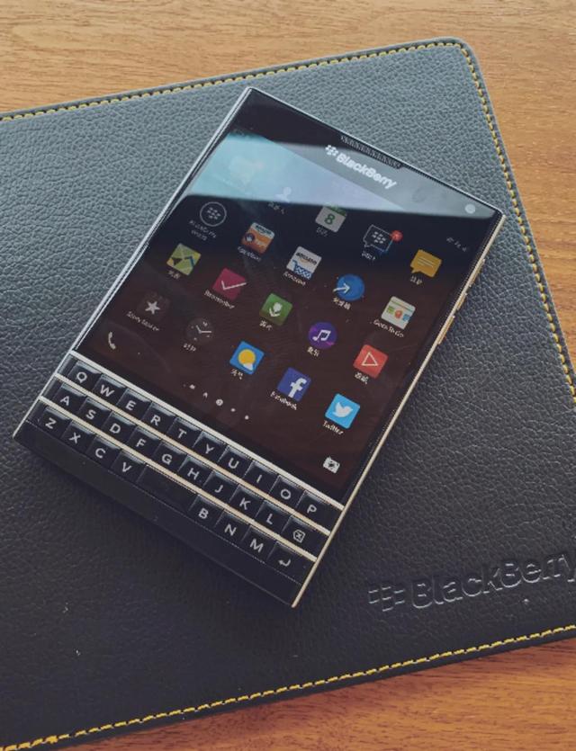 重现经典！国内大神“复活”黑莓手机，功能强大、键盘完美适配