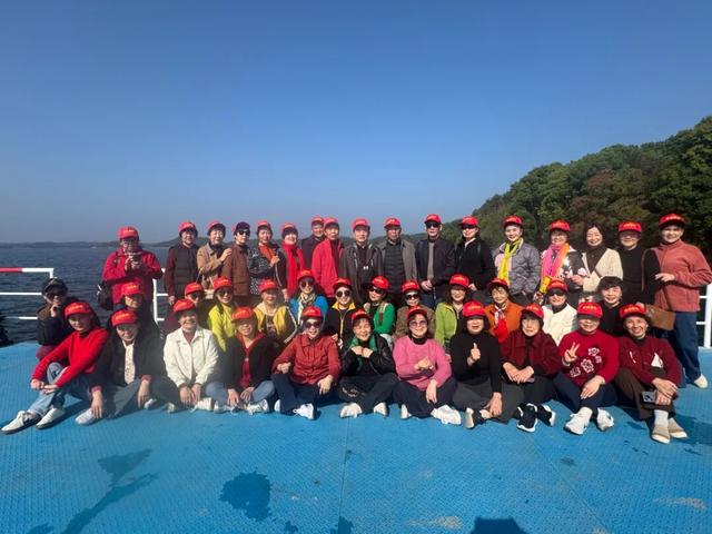 重阳洈水情，乐享山水间 | 多批中老年团队盛赞景区康乐团建之旅