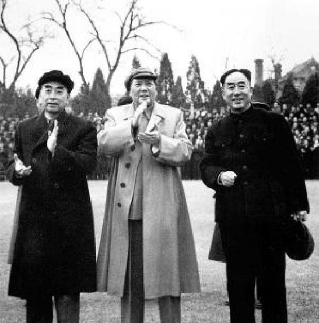 伟人去世十年后的1986年，薄一波预言：以后毛主席的地位还会更高