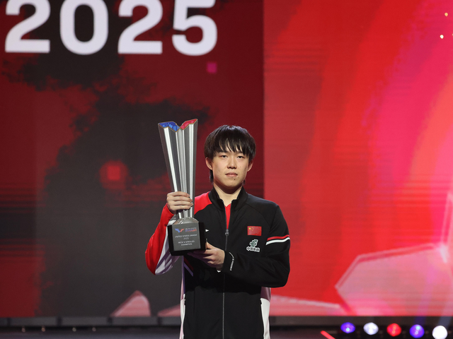 邓亚萍没想到，一场联谊会，彻底暴露王楚钦在乒乓球界的真实地位