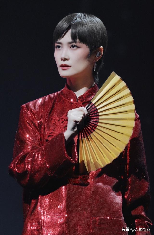 嫁法国老头真相大白5个月后，41岁李宇春近况曝出，一点也不意外