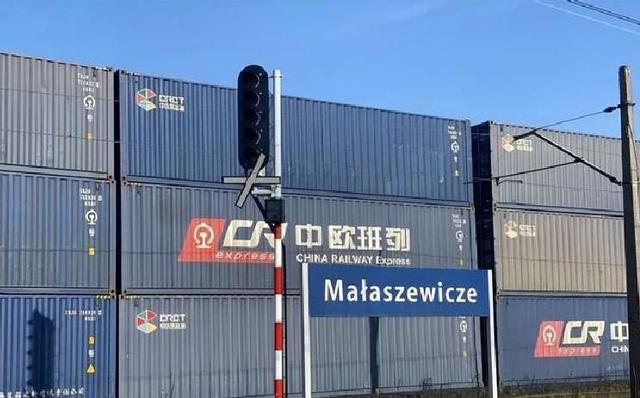 波兰不守承诺，宣布拒绝恢复中欧班列，中方：加强北极航道合作