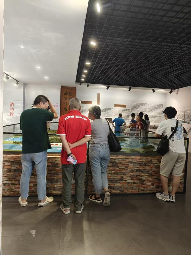 顺德红色地标成市民假期“精神充电站”