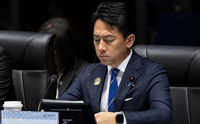 中美俄朝统一战线，48小时美国2次警告，石破茂：高市要毁了日本