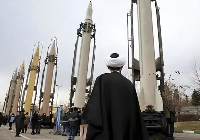 特朗普协议藏猫腻？以色列重启战火	，哈马斯咋成背锅侠？