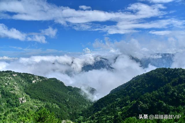 太行山平顺县的天路