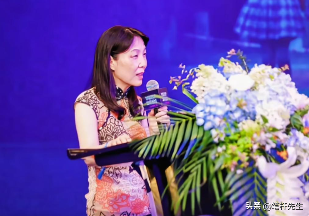杜建英同学炮轰宗馥莉！没教养很恶毒，评论区沦陷，黑料被扒出