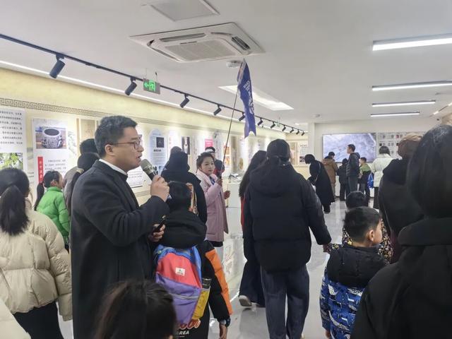 刚刚传来，颍东竟有这么多宝藏地？！今天，好多阜阳人都去了！直击现场......