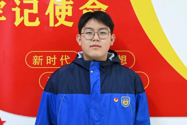 青春向党 薪火相传 | 我校举行2025-2026学年入团仪式