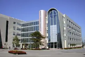 朝阳区最好的三所高中全方位对比，成绩突出是有原因的！图片