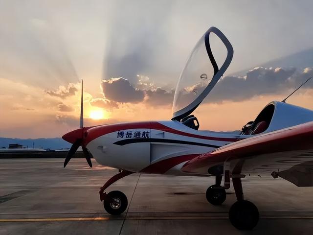 来弥勒，开启你的City fly之旅！