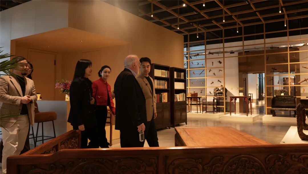 当凯文·凯利遇见中国古典家具 | 这场现代科技与古代木器的对话,藏着东方生活的未来答案 当凯文·凯利遇见中国古典家具 | 这场现代科技与古代木器的对话,藏着东方生活的未来答案