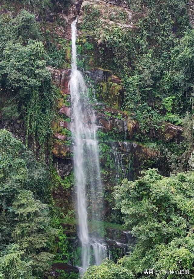 【美丽中国】广西平乐：冬日德定瀑布美如仙境