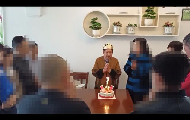 83岁母亲的“强势人生”：半生吵骂半生佛，刀子嘴藏着豆腐心 ！