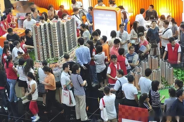 诈骗13.9亿、金条茅台垫桌腿，王丽坤"豪门"成噩梦 ，刘涛深受其害