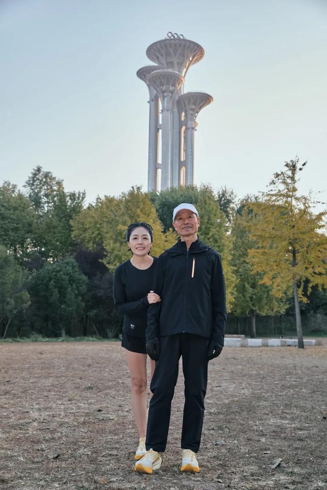 对话城市跑者|王金甫&王月 两代人与一座城的奔跑印记