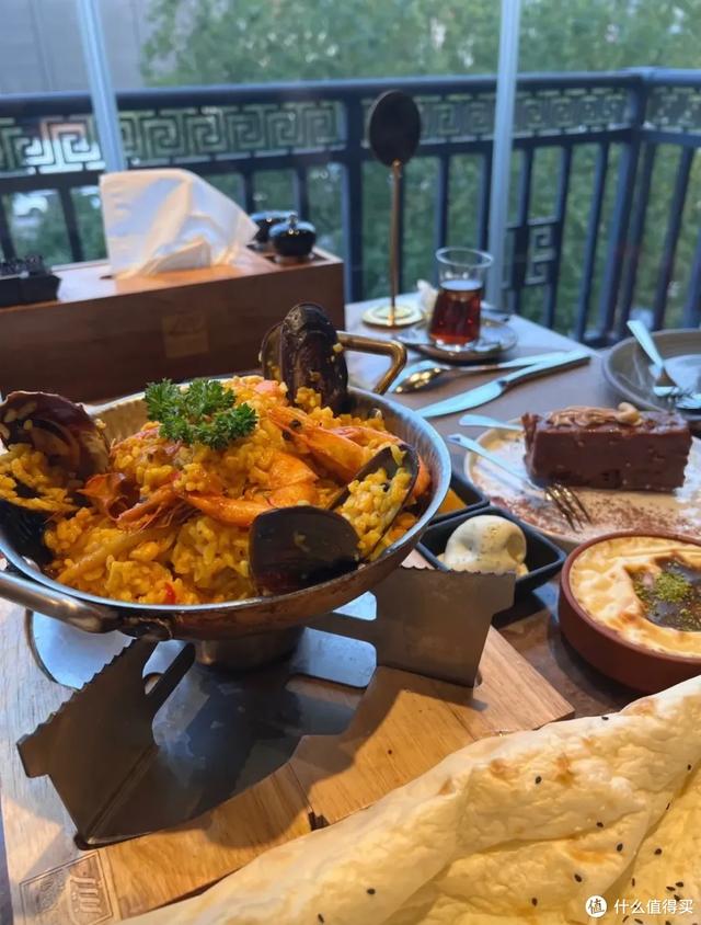 周末往返!100元实现买买买自由!这座“跨国吃货天堂“