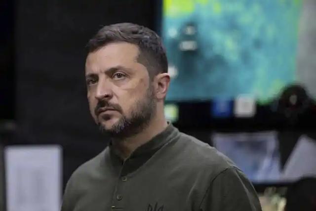 乌克兰危局现曙光！泽连斯基四处求援，20亿融资能否化解危机