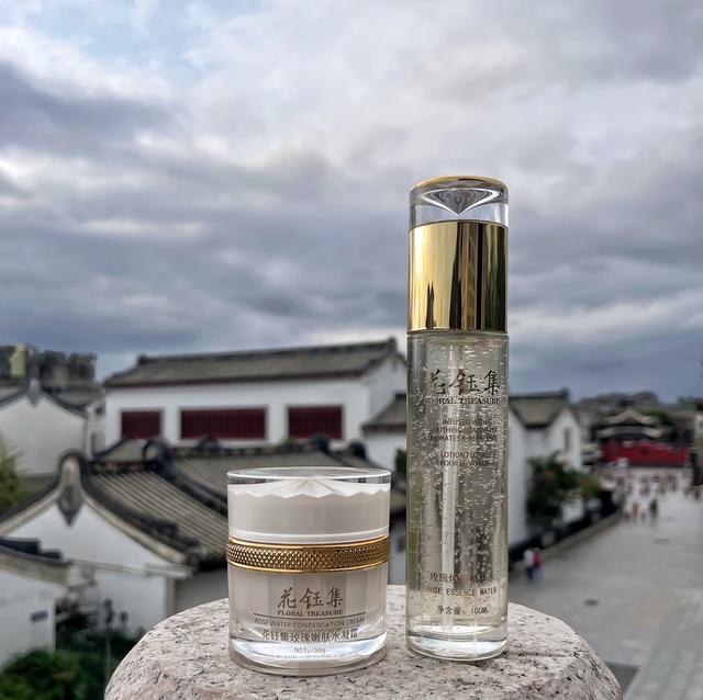 吹弹可破，何惧时光，好用不错的爽肤水安利，让你水嫩美肌轻松有
