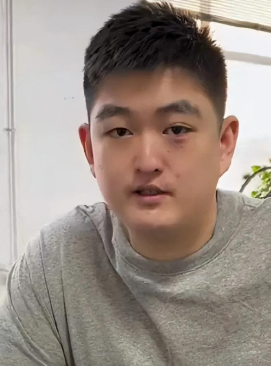 赵本山长子赵铁蛋因病去世，女儿成网红，上亿家产花落谁家?