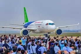 美不给适航证就卖不出去？珠海航展首日，C919凭实力签60架大订单图片