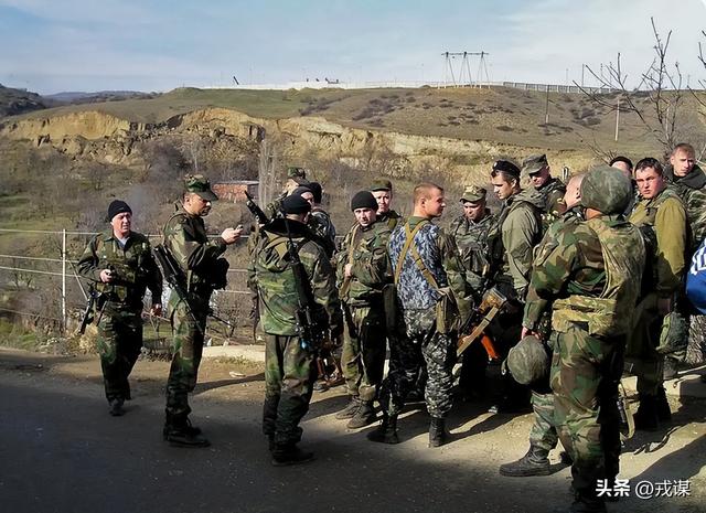 俄士兵被逼互殴至死！士兵遭坑杀还交保护费，1.2万投诉没人管？