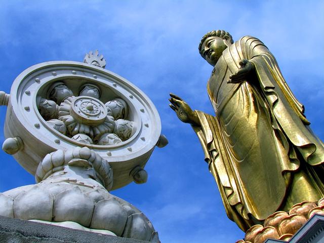 河南旅游：观中原大佛 赏神奇尧山纪行（图）