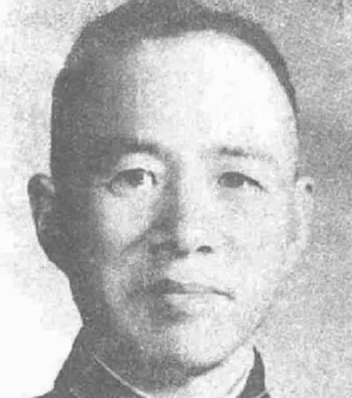起义将领嫌解放军文化低不肯配合，毛主席问：你们是国民党员吧？