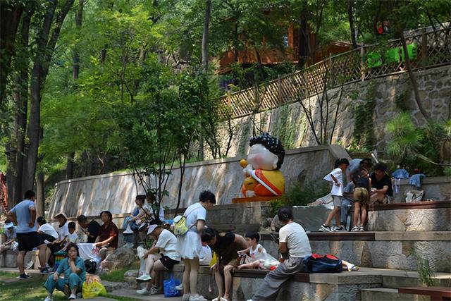 走进蒙山景区，感受夏日清凉...