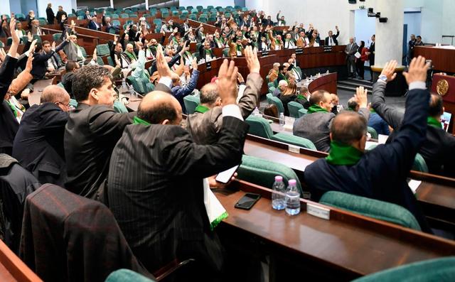 遭中国反制后，马克龙再遇打击，法国被列为战犯国，索要巨额赔款