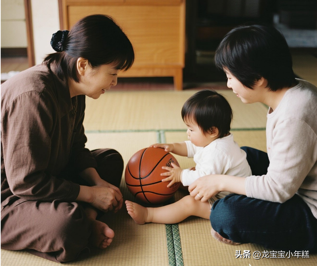 1 岁后娃越玩越聪明？7 个在家就能玩的小游戏，附细节攻略