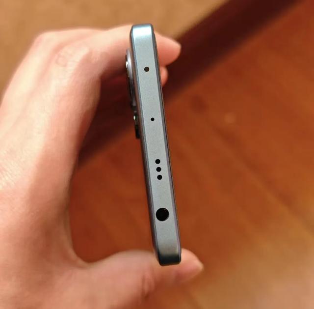 性价比最高的16G+1TB手机，二手低至899元，跑分100万