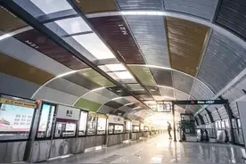 休假第一天，宝宝返校有她“千年老哥”接，我和大女儿相聚在合肥图片