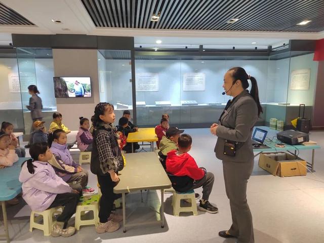 白银市博物馆举办“凤之韵”研学课堂——黄河九曲渡舟楫