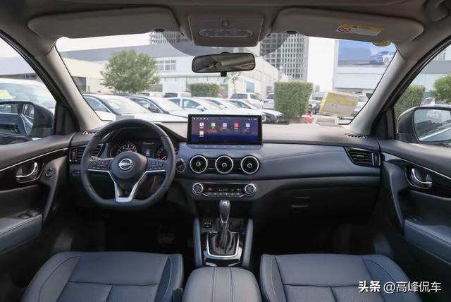 10万级日系SUV双雄对决：逍客VS锋兰达，谁才是家用真香之选？