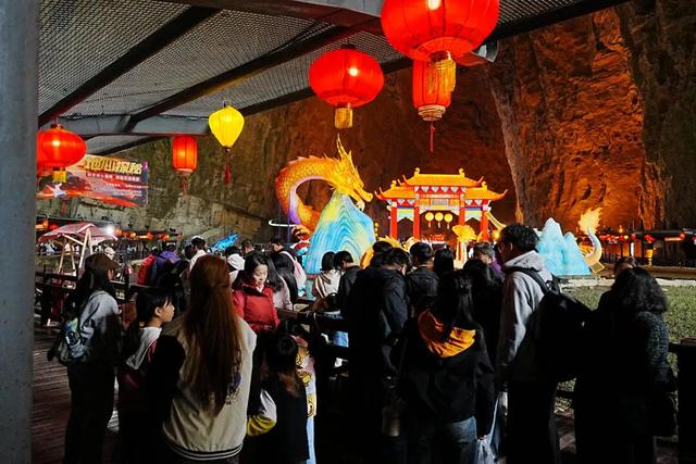 五一收官｜腾龙洞景区人气爆棚，欢乐与温暖双向奔赴，完美落幕！