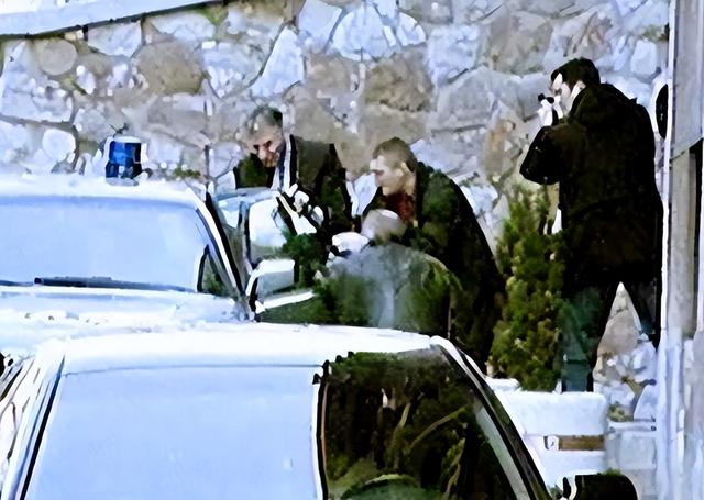 卖国求荣！为讨美国欢心将总统送进大牢	，如今结局大快人心