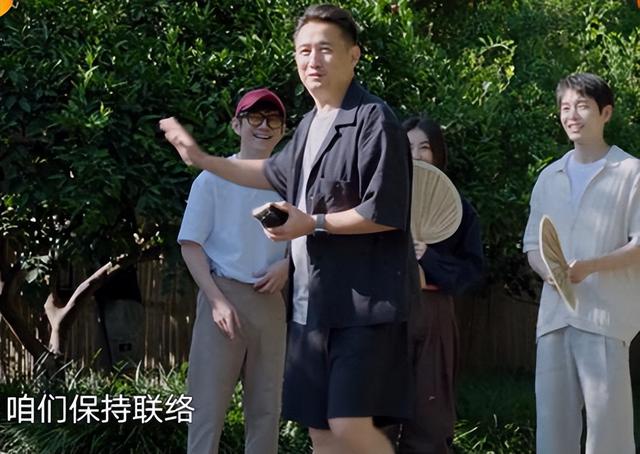 55岁黄磊还能活多久？睡前戴呼吸机，每天一把药，曾被曝有心脏病