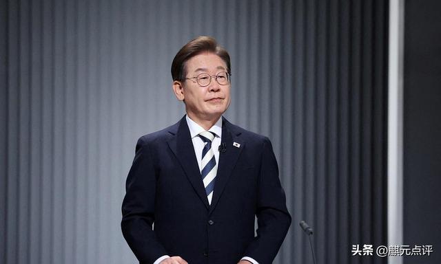 李在明确定不出席阅兵，中方当面把邀请函，递到韩国三号人物手中