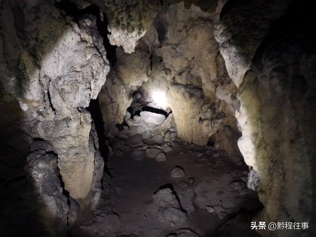 寻找一个古人类遗址不遇，居然无意间发现了一个躲匪洞