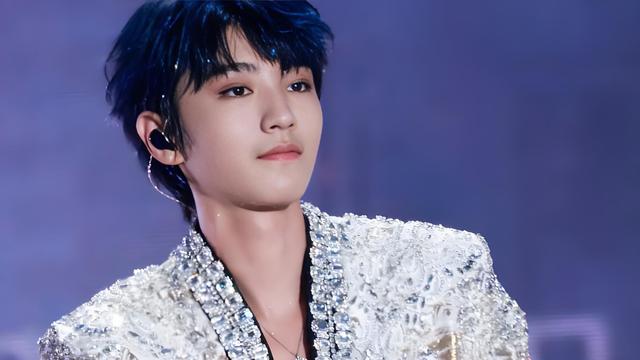 全红婵一句话让王俊凯掉粉10万！评论区吵翻：奥运冠军招谁惹谁了