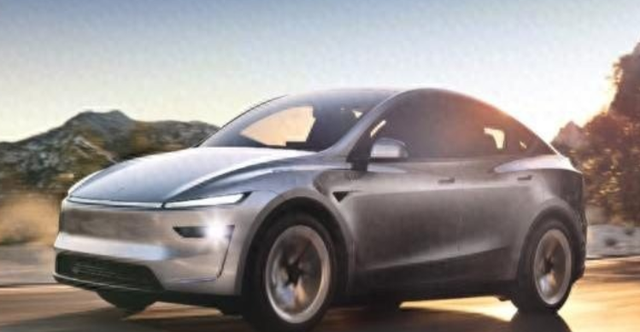 新特斯拉刚提就遭殃！澳司机遇疑似陨石撞击，或成全球首例